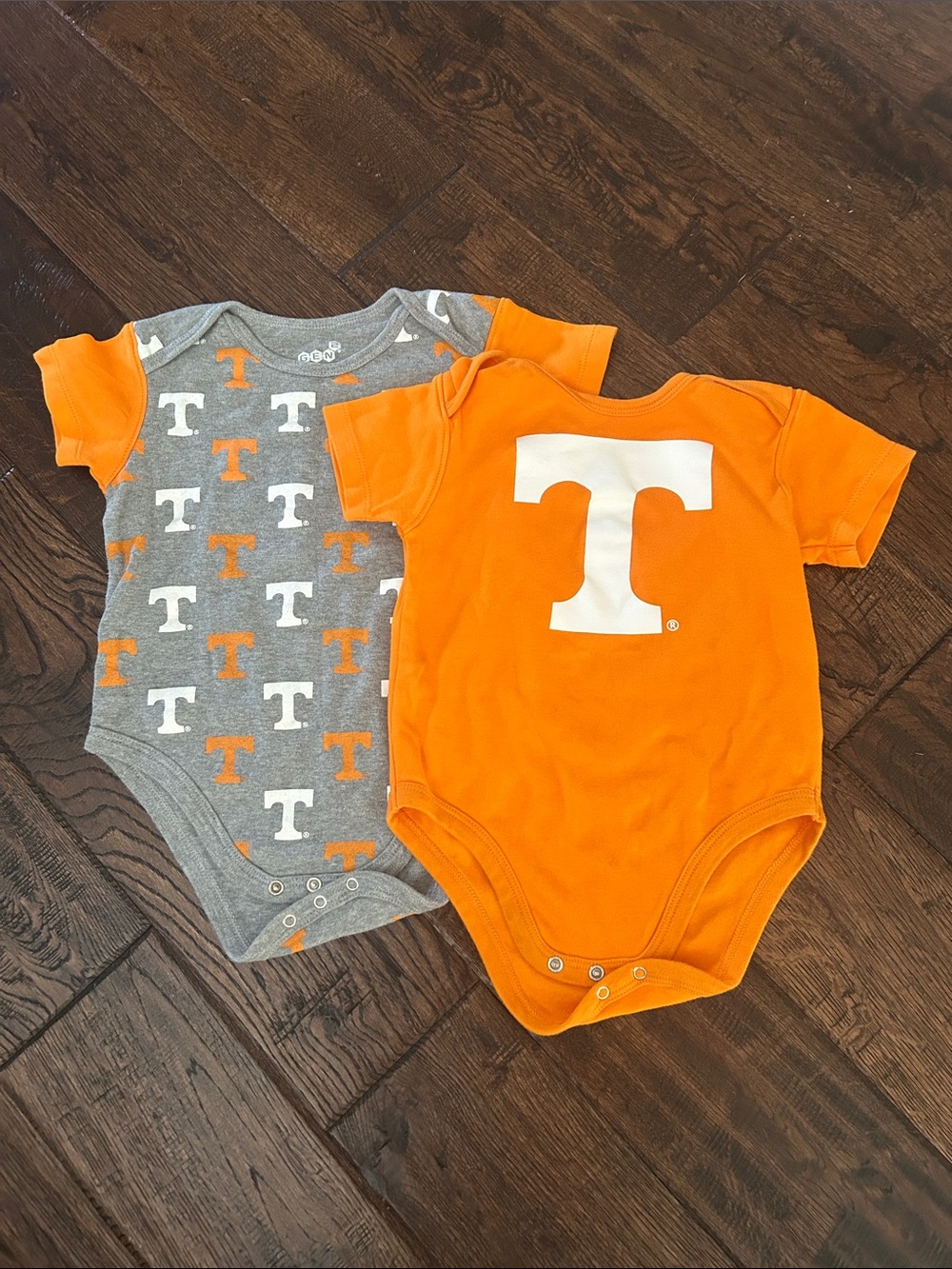 Toddler Two-Pack Tennessee Vols Orange and Gray One-Piece Bodysuits with T Logo